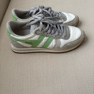 Gola Classic White, Grey and Green Trainers